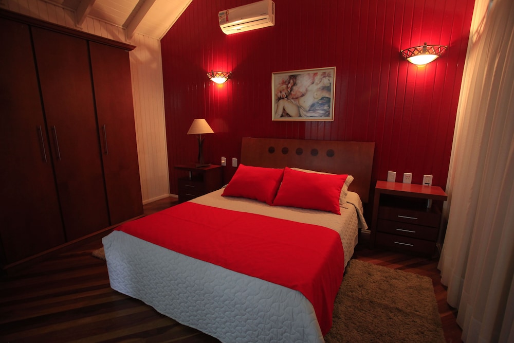 Deluxe Cabin photo 3