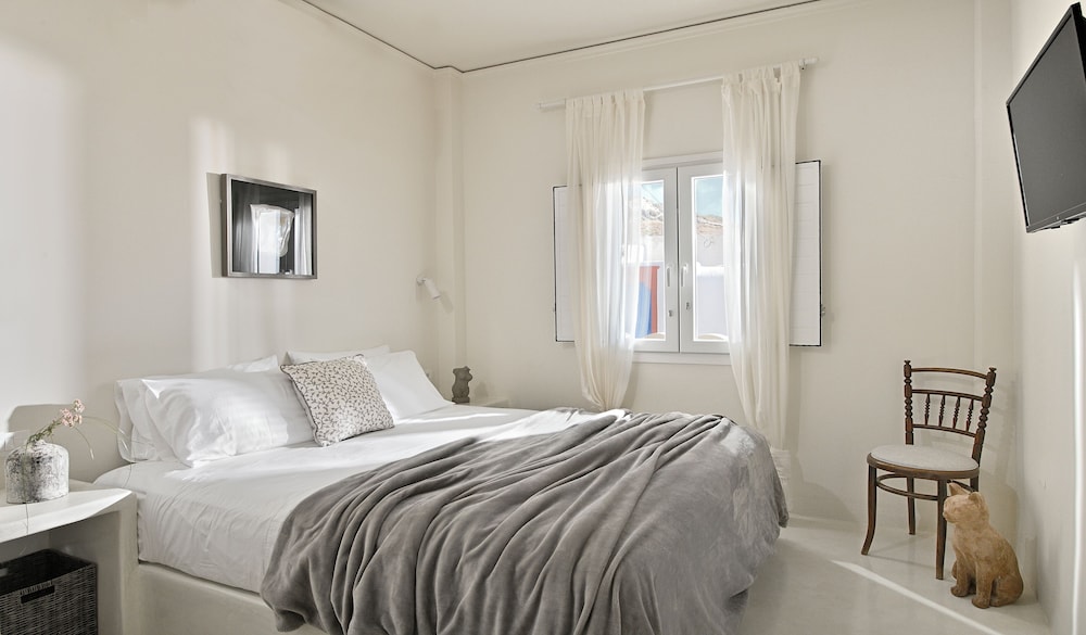 ALTURA GROUND FLOOR RESIDENCE