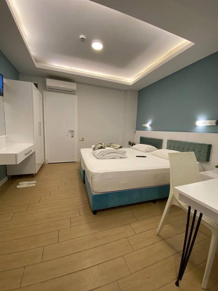 Deluxe Room, Balcony - Photo 3