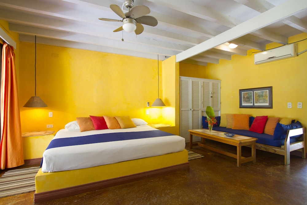 Superior Room, Balcony, Partial Ocean View photo 2