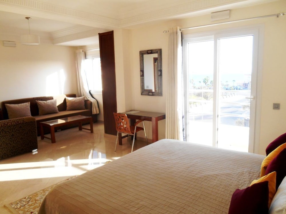 Honeymoon Suite, Non Smoking photo 2