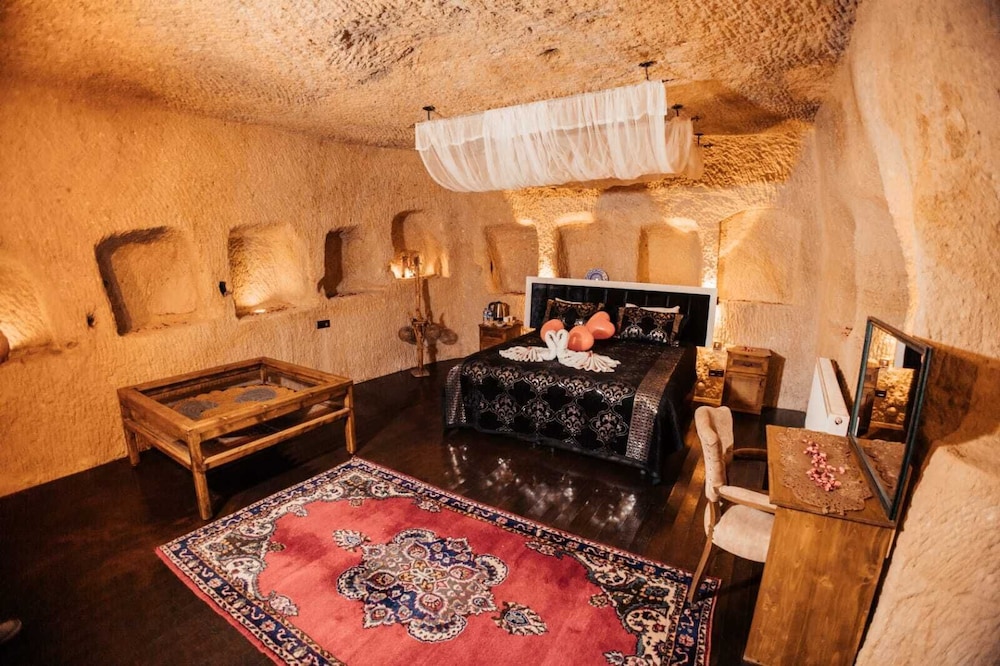 King Magara Suite photo 1