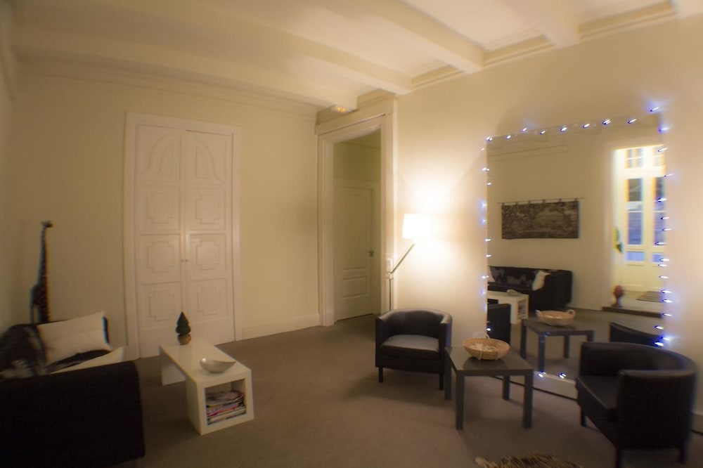 Single Room, Shared Bathroom photo 2