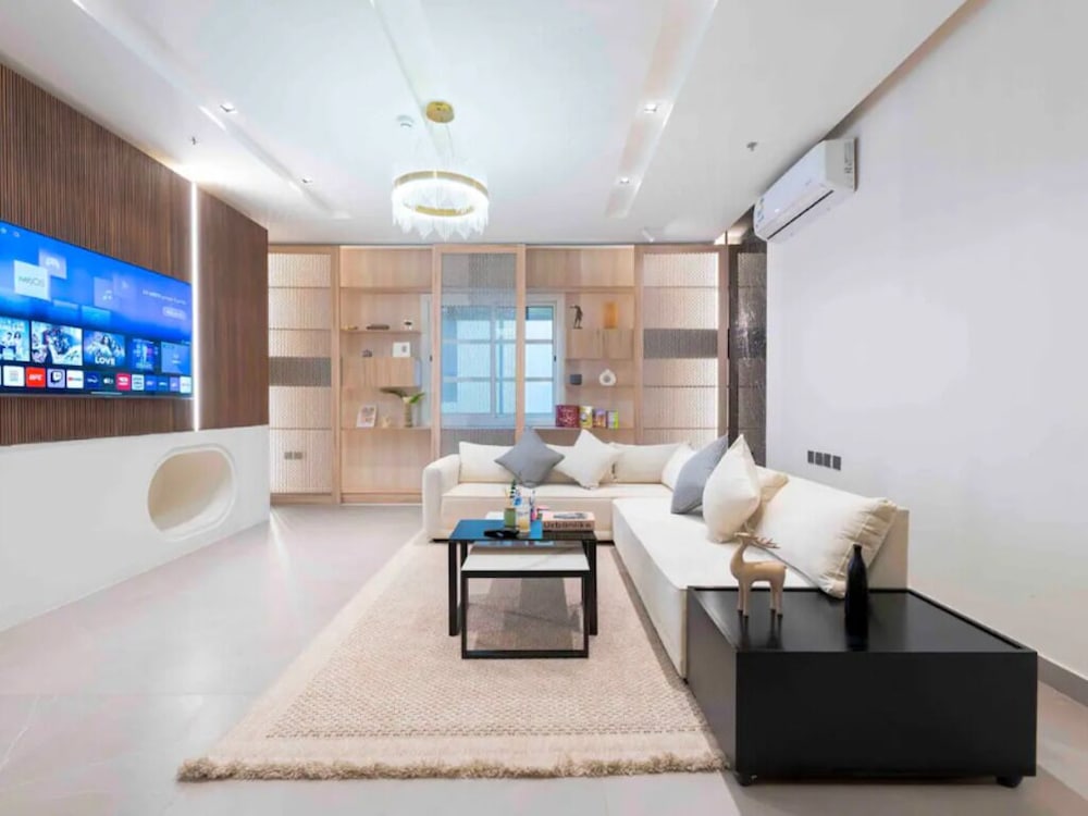 Apartment (3 Bedrooms)