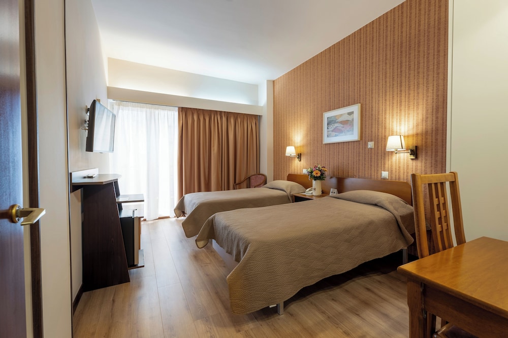 Superior Double or Twin Room - Photo 1
