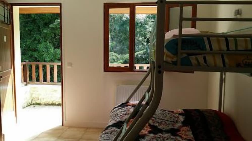 Basic Twin Room photo 1