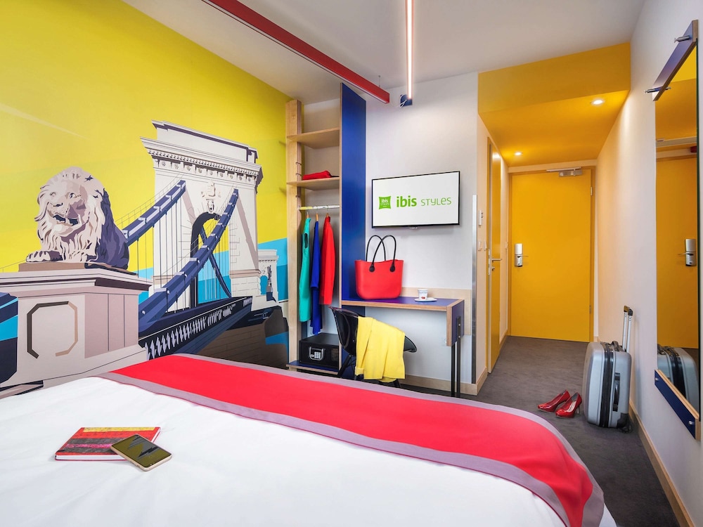 Family Suite, 1 Double Bed with Sofa bed photo 1