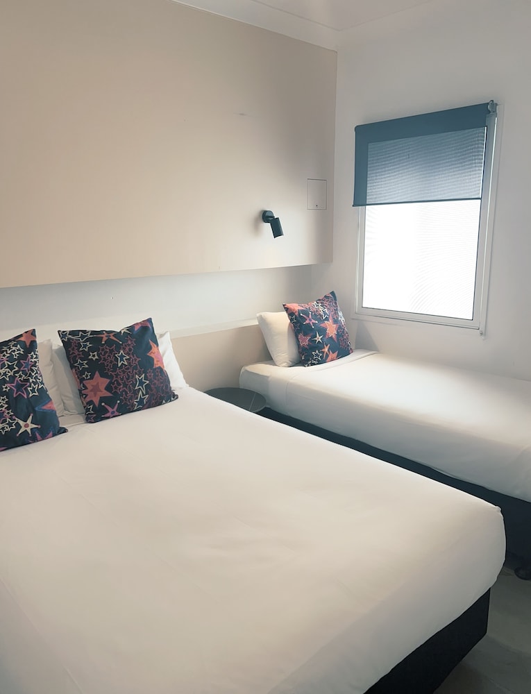 Budget triple room