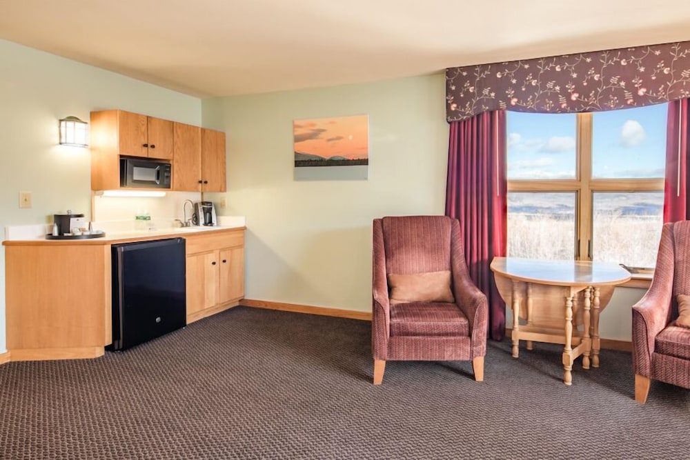 Superior Room, 1 Queen Bed - Photo 3
