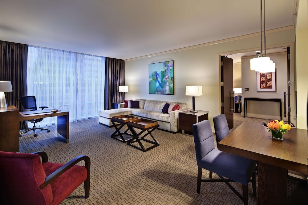 Executive Suite, 1 King Bed (MT Washington) - Photo 1