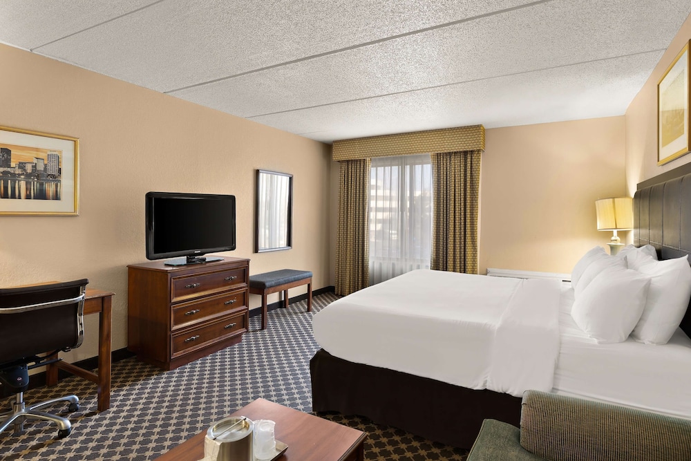 Room, 1 King Bed, Non Smoking photo 1
