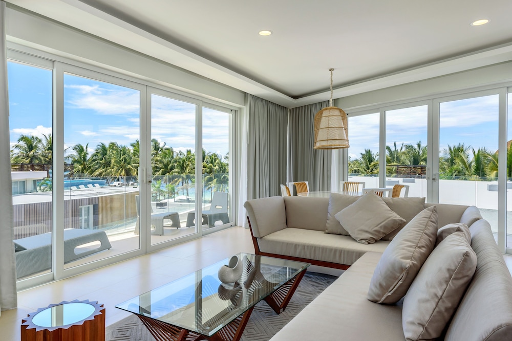 Premier Suite (Two Bedroom Sea View) - Photo 14