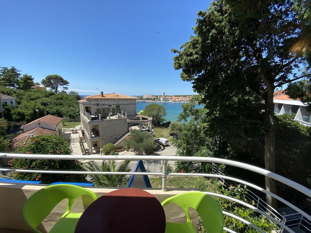 Superior Apartment - Photo 9