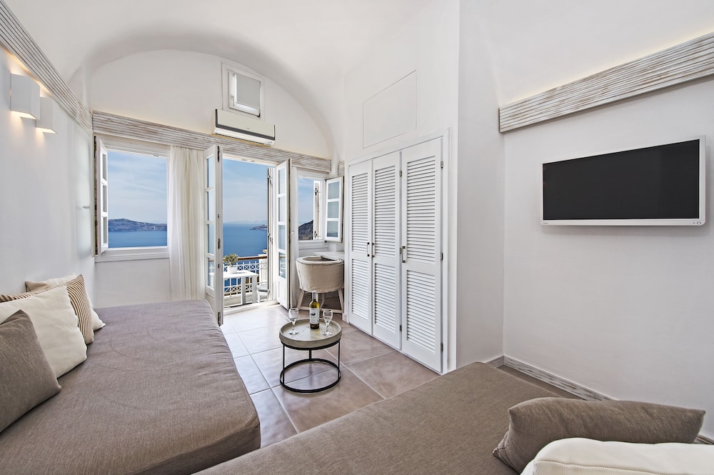 Deluxe Suite - Photo 7
