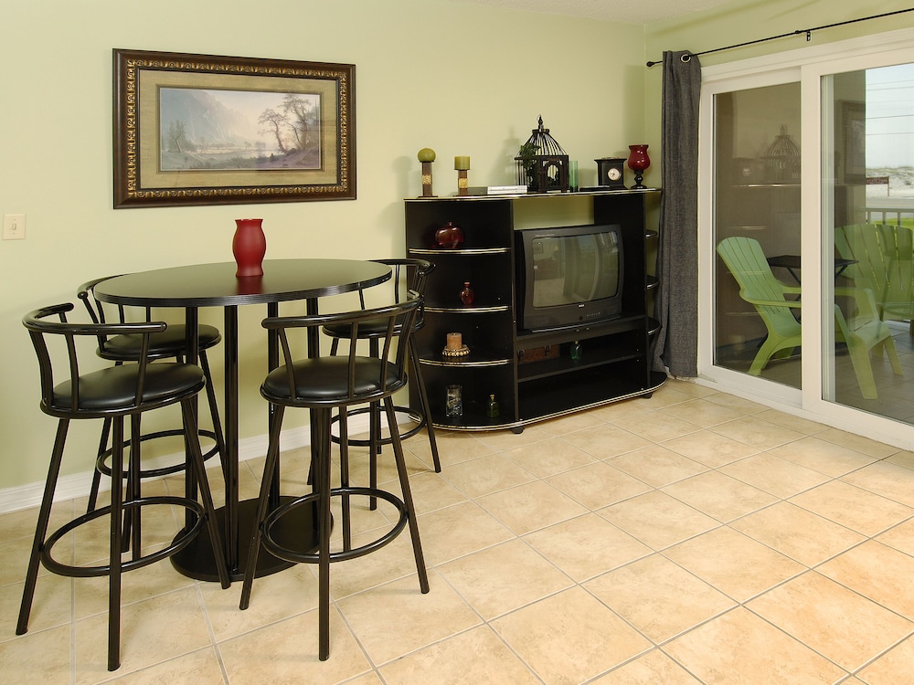 Condo, 1 Bedroom, 1 Bathroom, Sea View photo 3