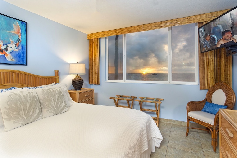 Condo, Ocean View