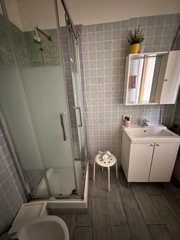 City Room photo 3