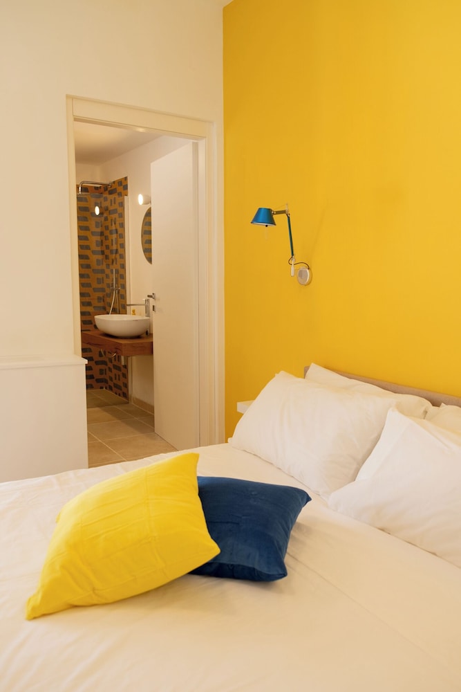 Deluxe Room, Patio, Pool View