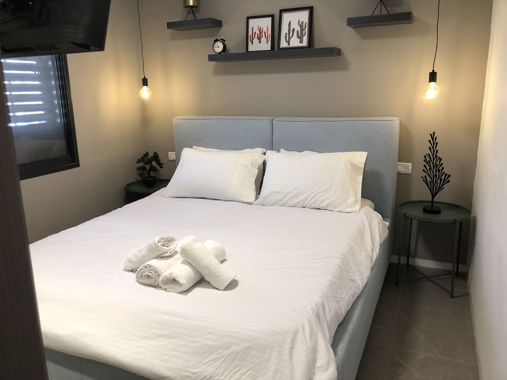 Design Apartment, Multiple Beds photo 2
