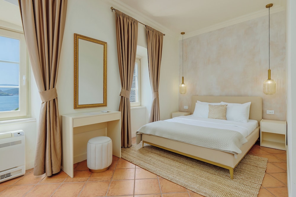 Comfort Family Room with Sea View photo 1