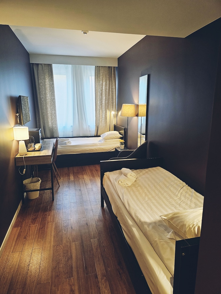 Standard Twin Room photo 1