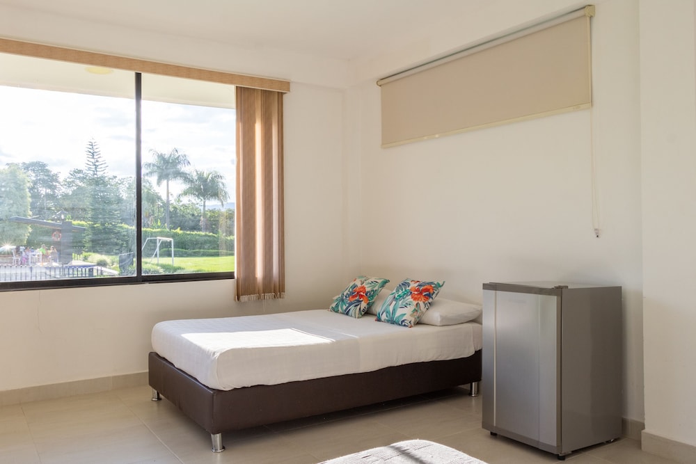 Family Triple Room, Multiple Beds, Accessible, Refrigerator (Pool View) photo 3