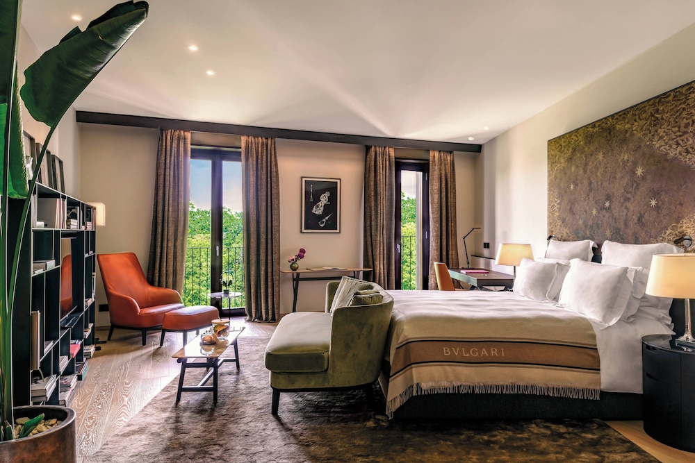 One Bedroom Junior Suite (Non Smoking)