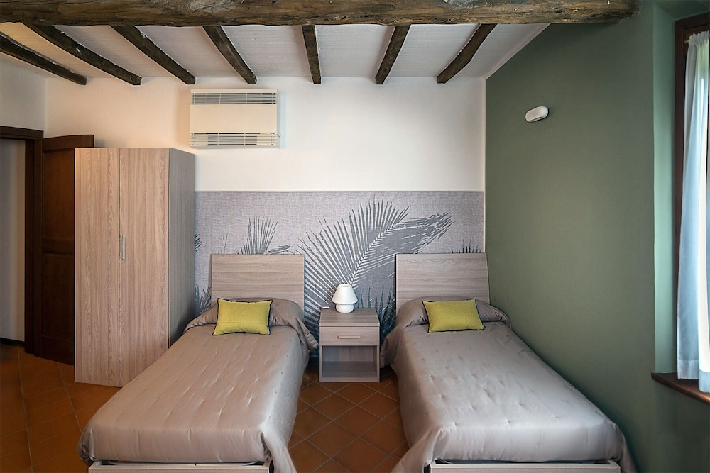 Comfort Triple Room, Park View photo 1