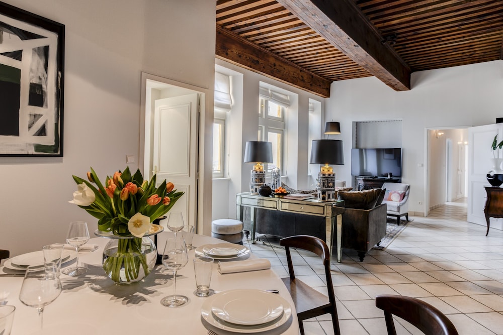 Panoramic Apartment