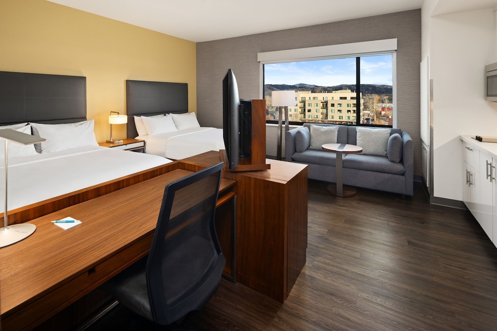 Studio, 2 Queen Beds (Mobility/Hearing Accessible, Tub) photo 2