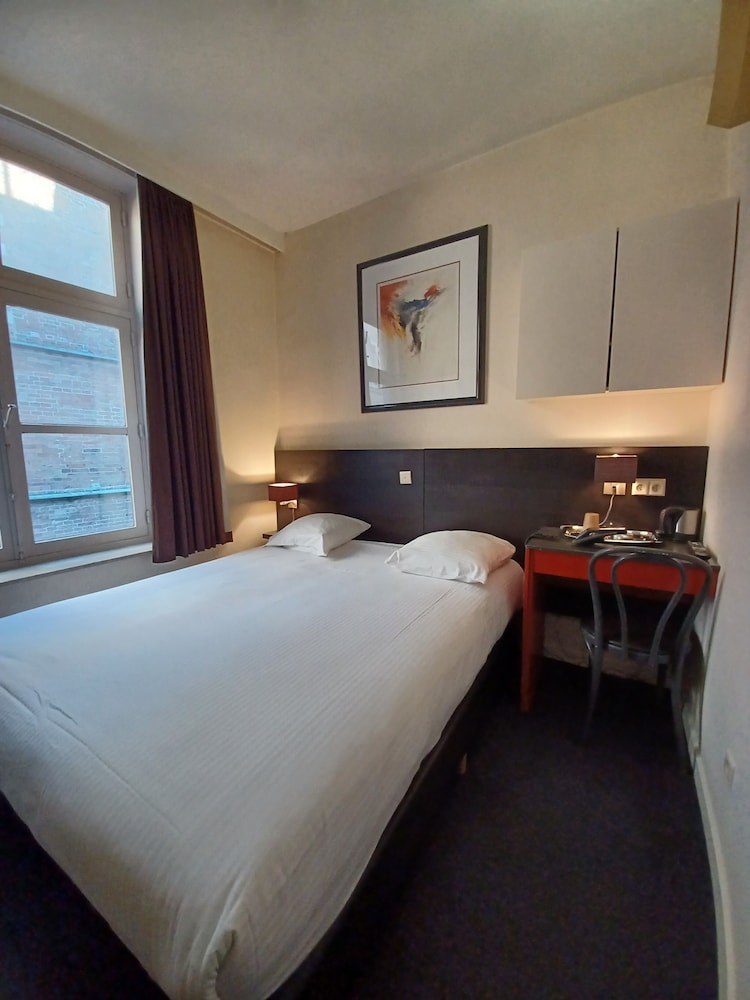 Economy Double Room photo 3