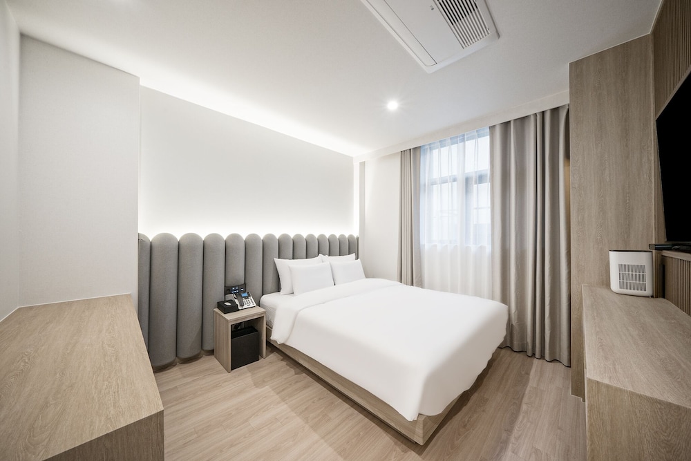 Business Room - Photo 1