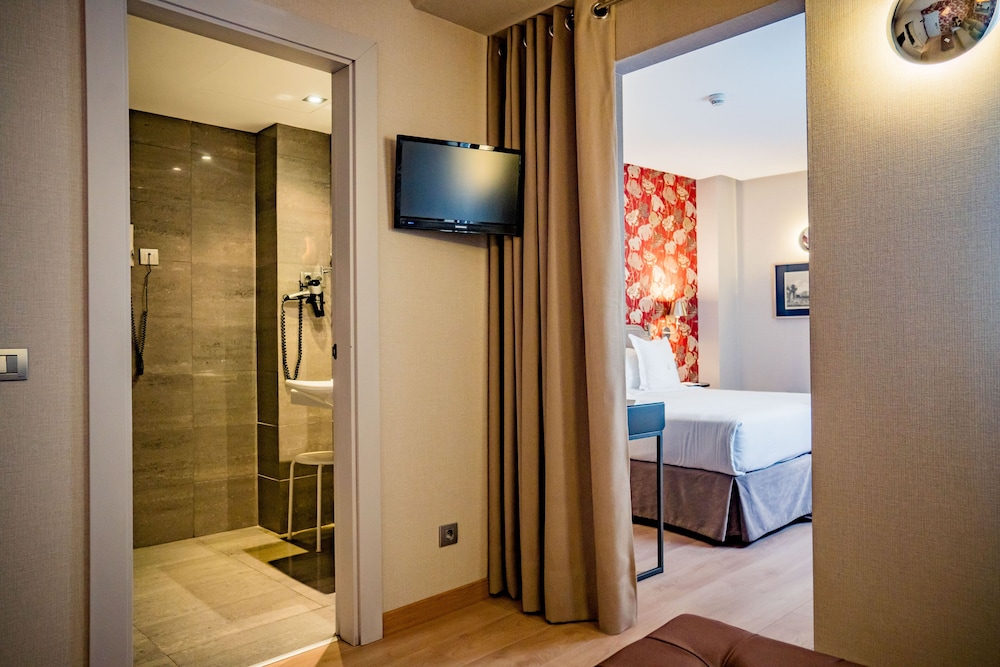 Triple Room - Photo 2