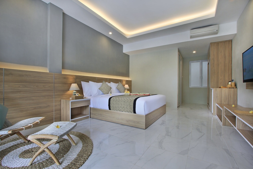 Deluxe Room Pool Access (with Daily Afternoon Tea) photo 2