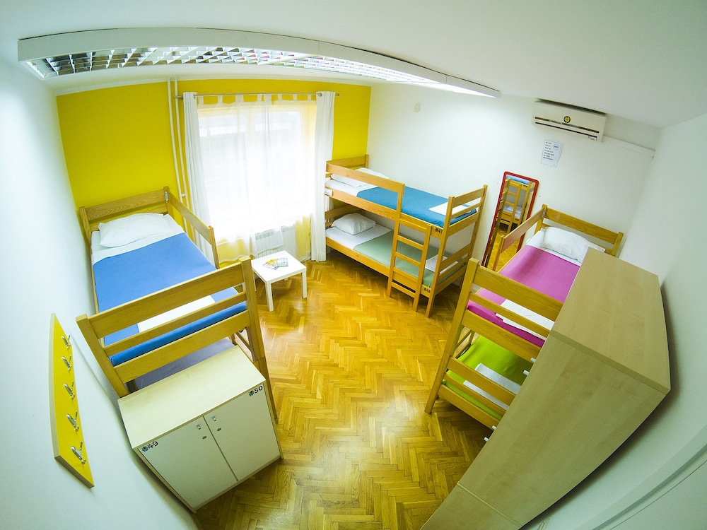 Shared Dormitory, Women only (max. 6 people)