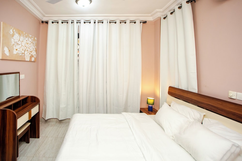 Luxury Apartment photo 3