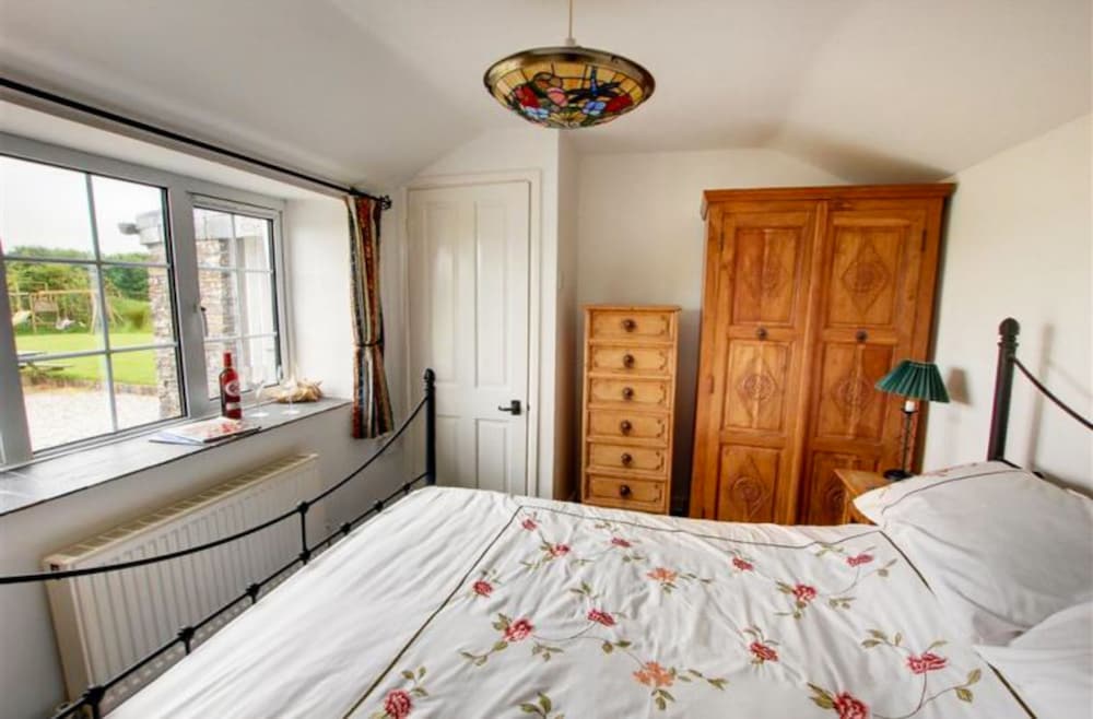 Cottage, 2 Bedrooms (Bray View) photo 2