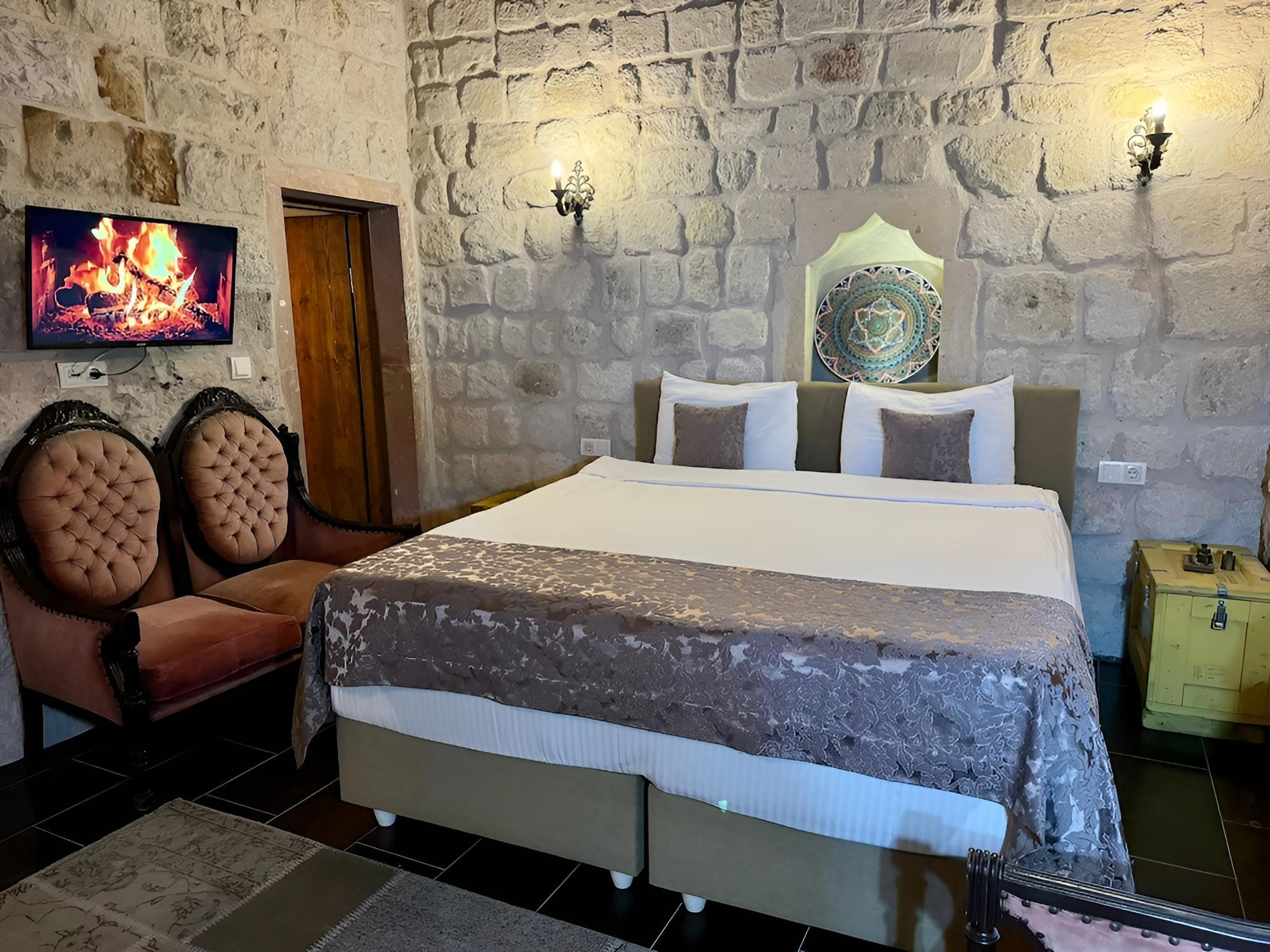 Deluxe Room - Photo 4