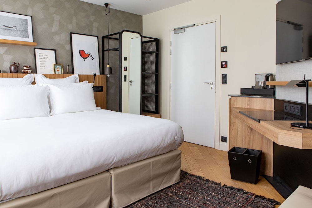 Chambre Supérieure Triple Parisienne