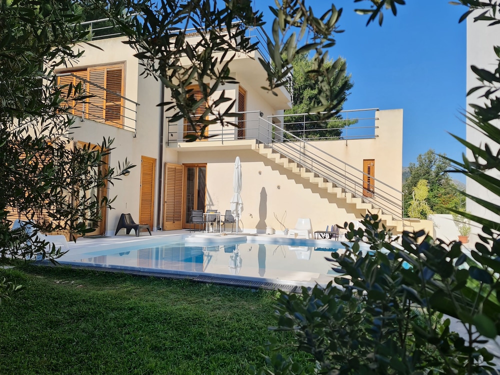 Hele Moderne Villa Med Pool Og Tæt På Havet, Billede 28