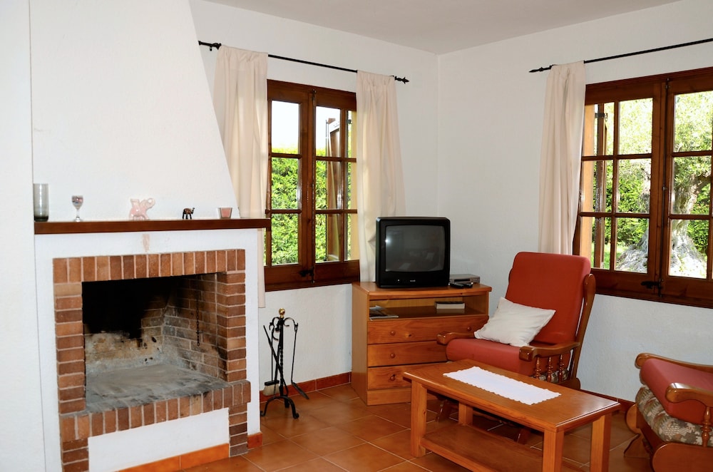 Villa Familiar, 3 habitaciones, piscina privada, vista parcial al mar