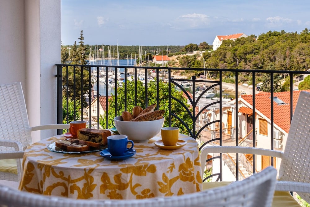 House (Mila - Private Pool & Seaview - H(8)) photo 3