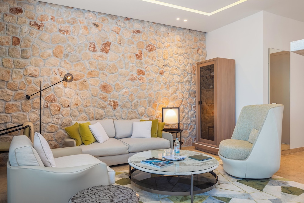 Luxury Suite with Terrace and Sea View - Photo 5