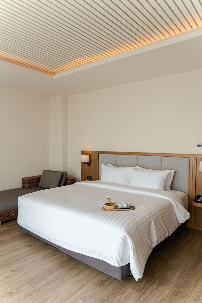Premier Pool Villa Seaview (RoundTrip Airport Transfer). - Photo 3
