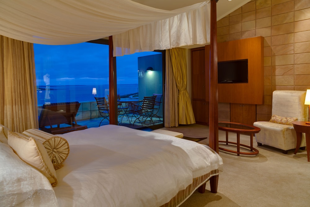Deluxe Room with Garden View - Photo 5