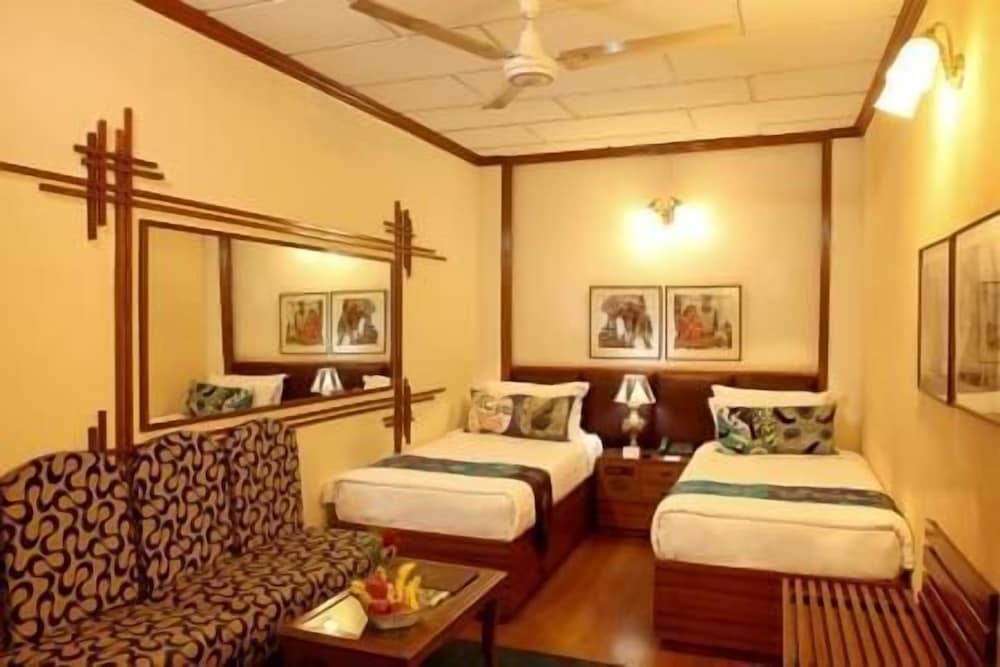 Executive Room - Photo 1