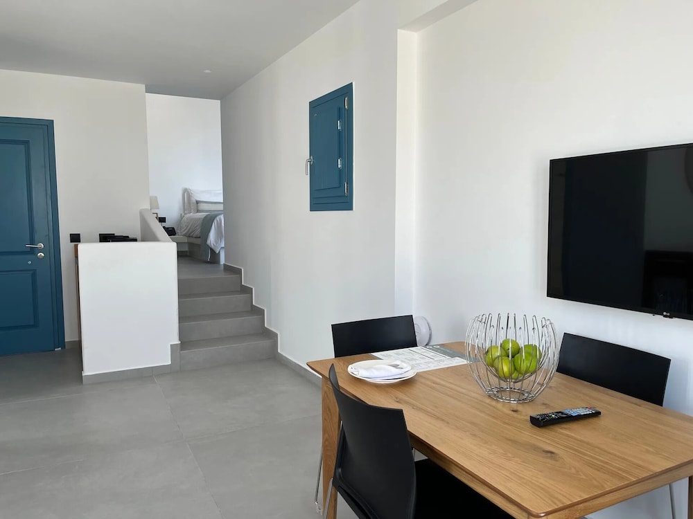 Comfort Deluxe Family Courtyard Room - Photo 6