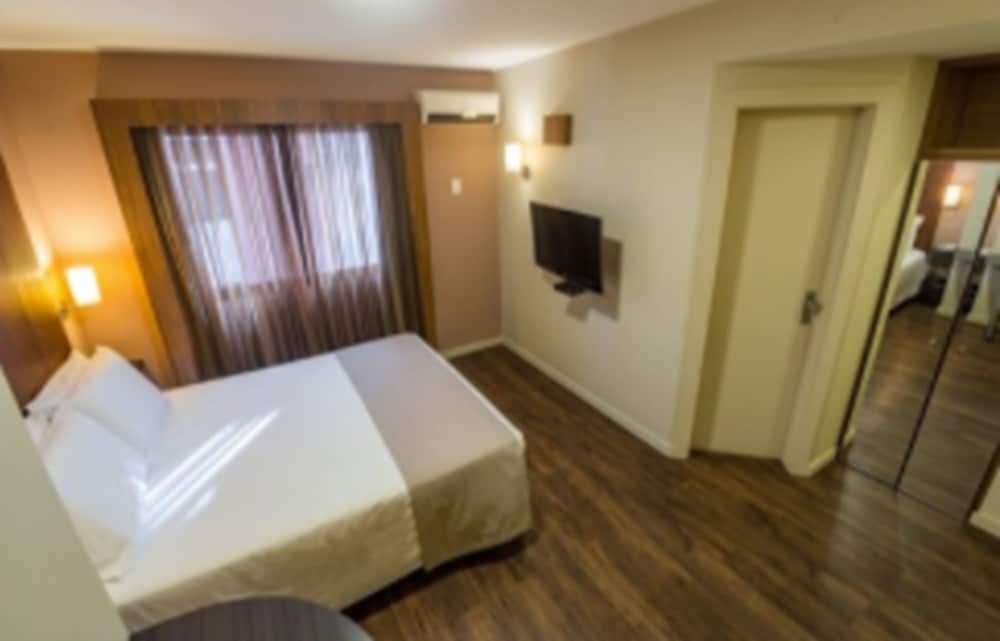 Executive Double Room, 1 Queen Bed - Photo 8