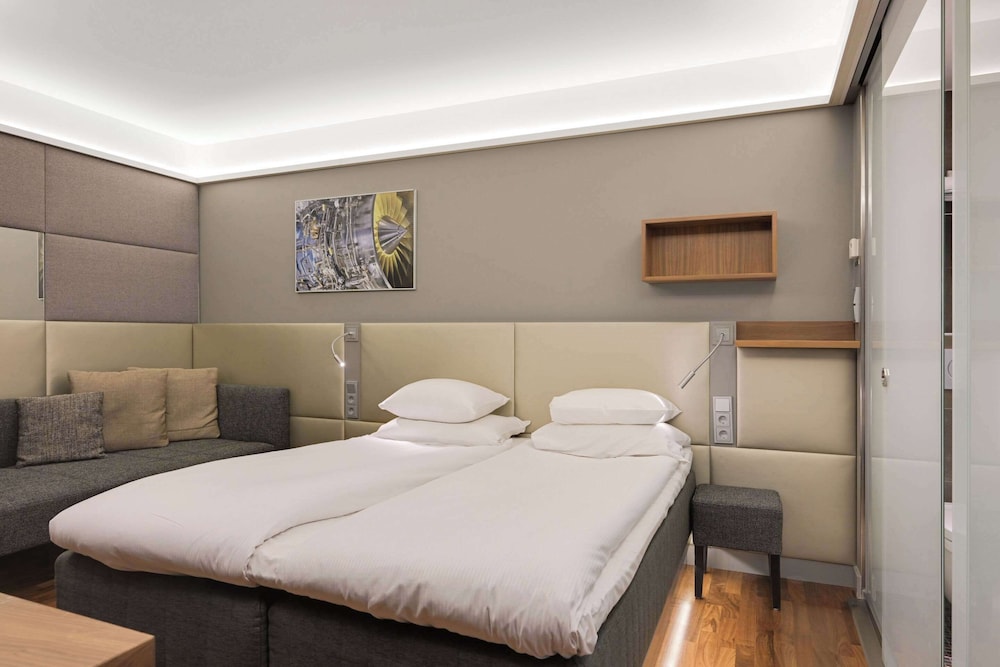Double Room (Compact) - Photo 10