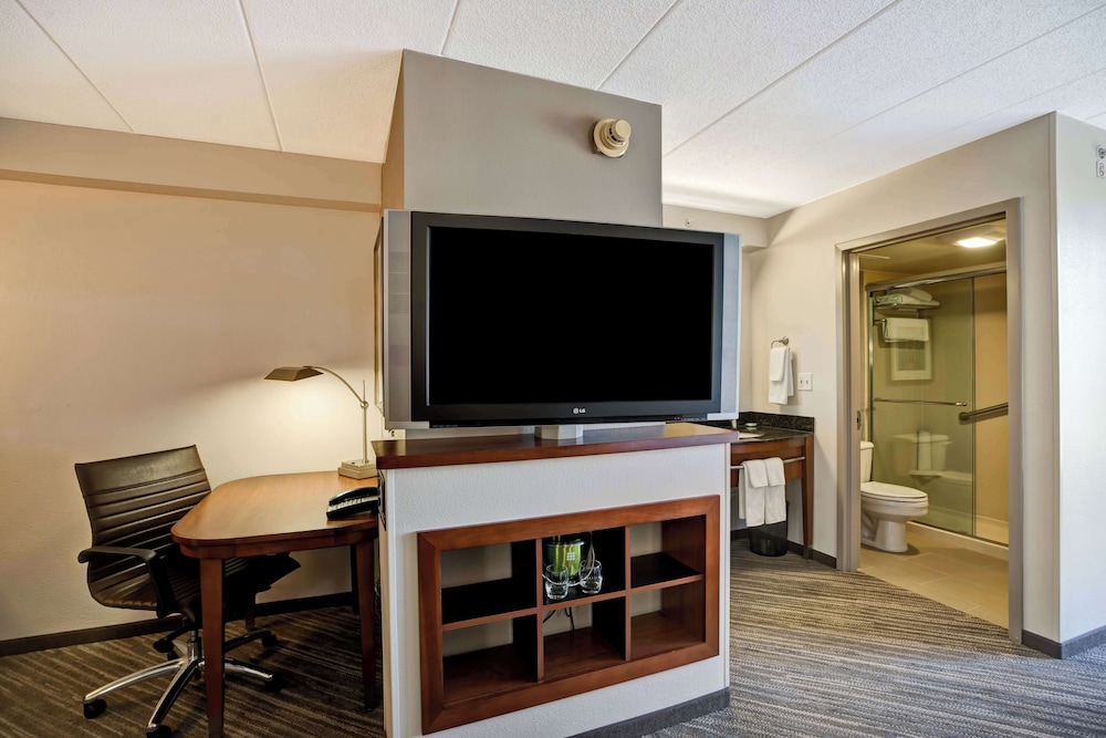 Room, 1 King Bed with Sofa bed (High Floor) photo 1